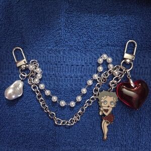 Pearl and Chain Charm Brooch with Heart and Character
